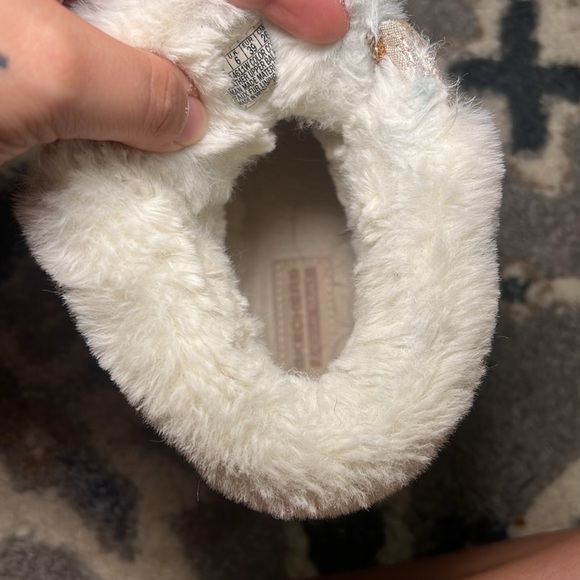 Skechers Winter Chill On-The-Go Water Repellent Suede Boots - Picture 6 of 6